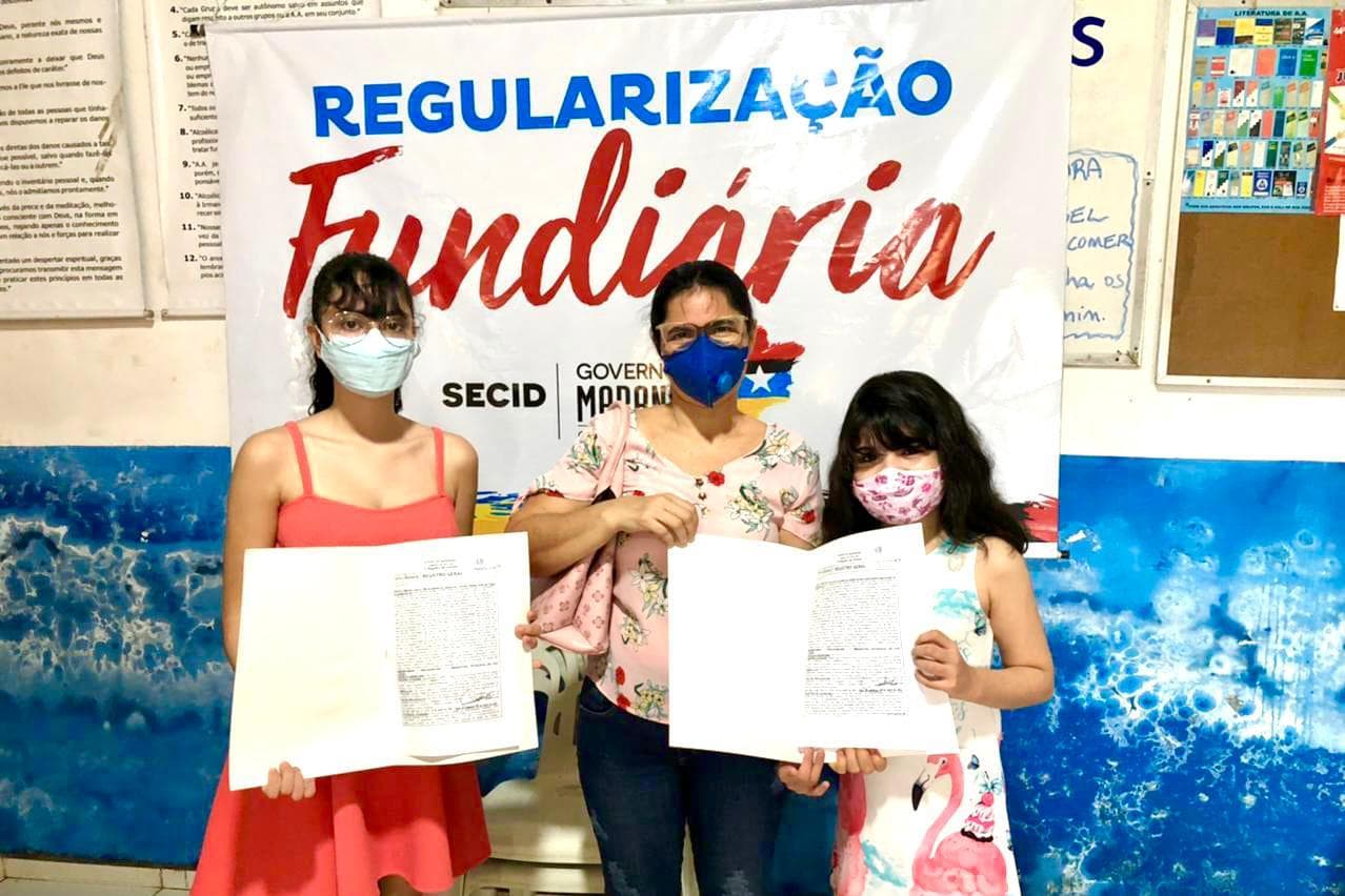 Governo entrega 167 novos títulos fundiários em São Luís