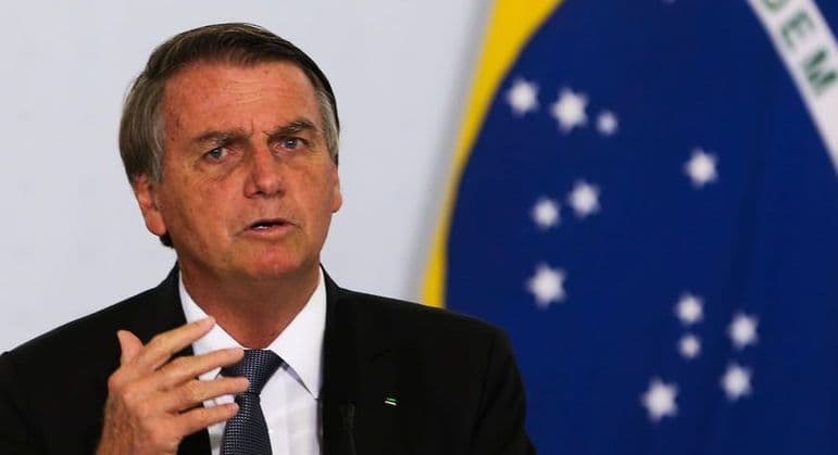 Moro não se empenhou em investigar facada, diz Bolsonaro