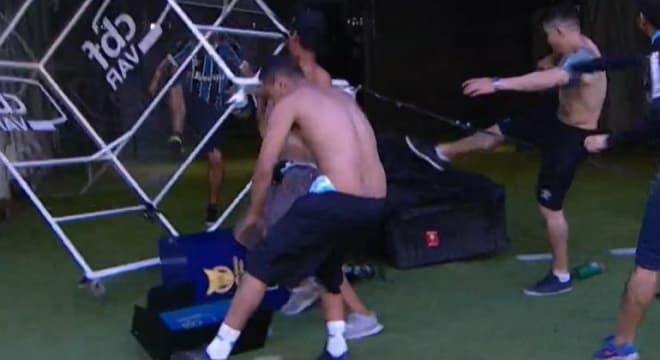 Invasão e destruição do VAR viraram escândalo mundial
