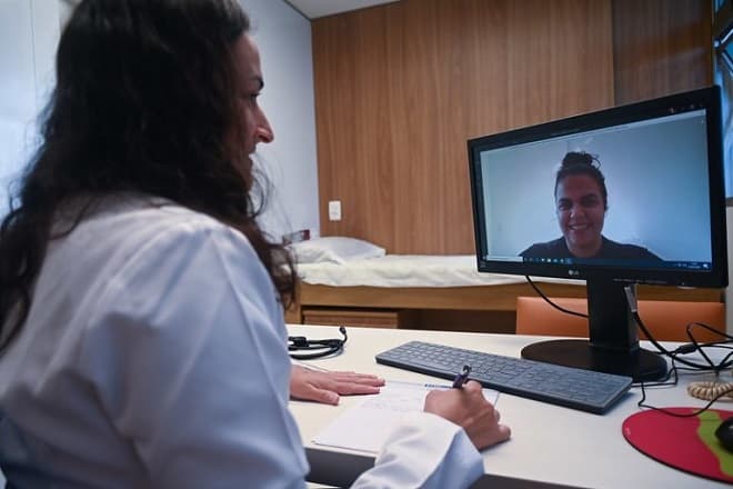PL garante telemedicina para doenças crônicas durante pandemia