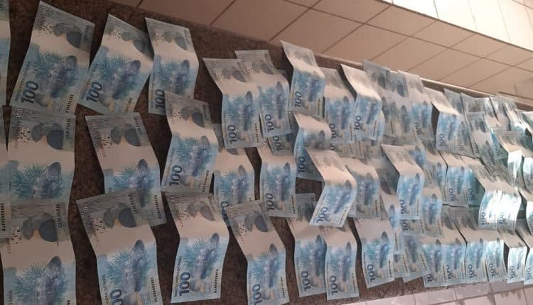 Polícia prende trio por utilizar dinheiro falso em Araioses