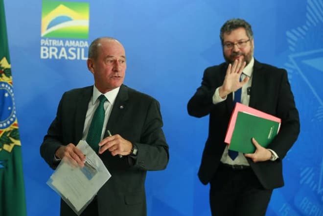 Após reformas, governo Bolsonaro chega a 16 ministros demitidos