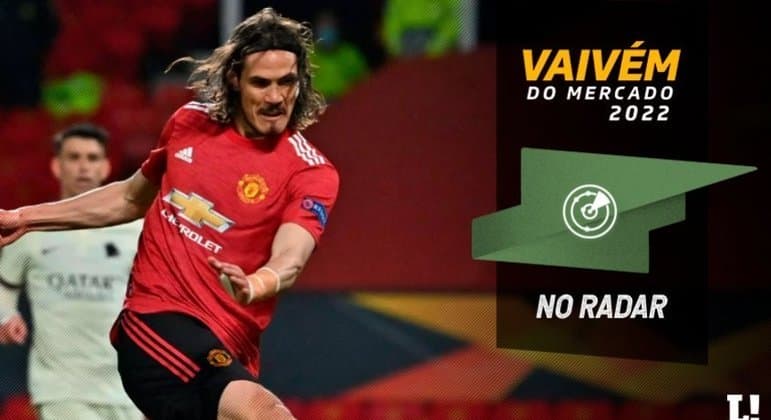 Corinthians prioriza centroavante de peso e adota paciência no mercado