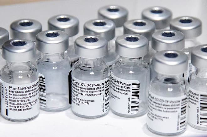País recebe 1,13 milhão de vacinas da Pfizer