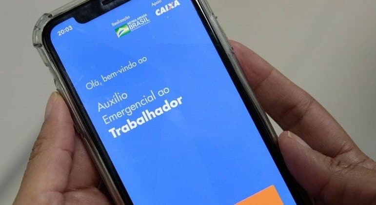 Governo e Congresso negociam novo auxílio no valor de R$ 250