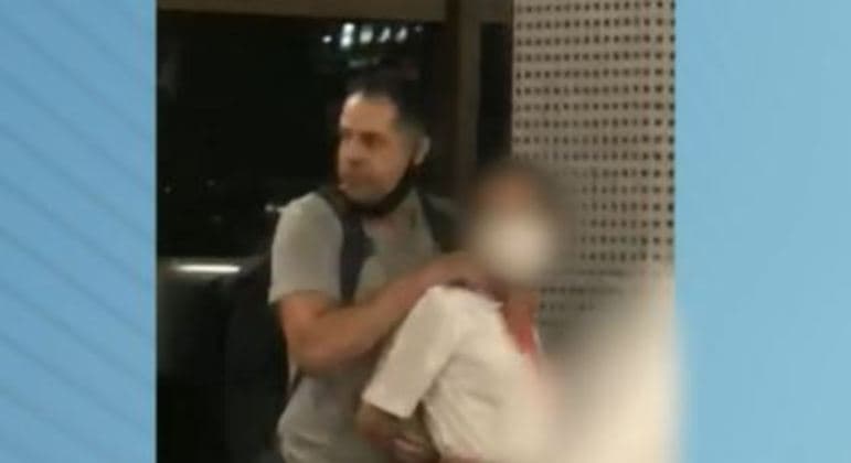 https://noticias.r7.com/sao-paulo/sp-policial-faz-comissaria-de-bordo-refem-no-aeroporto-de-cumbica-12042021