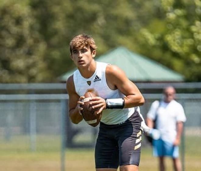Filho de Belfort pode virar primeiro quarterback brasileiro da NFL