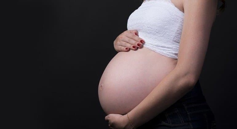 Pfizer e BioNTech começam a testar vacina contra covid-19 em grávidas