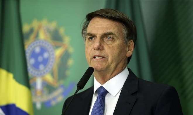 Bolsonaro reúne chefes de Poderes para discutir o combate à covid-19