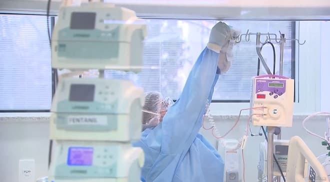 Brasil registra menor média móvel de mortes desde o início da pandemia