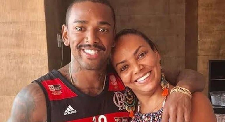 Indiciada, mãe de Nego do Borel nega agressões contra enteada