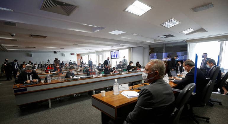 CPI ouve nesta quinta empresário que denunciou propina do governo