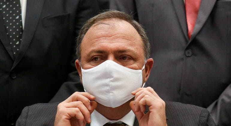 Lewandowski nega afastamento de Pazuello do Ministério da Saúde