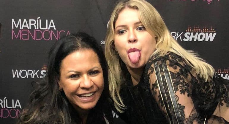 Mãe de Marília Mendonça presta homenagem à filha na web