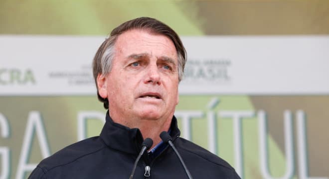 CPI: Bolsonaro chama Renan de bandido e desdenha de relatório