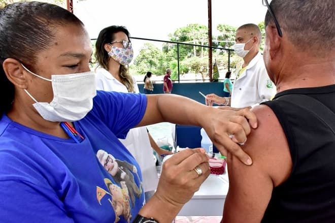 País vacina 48% dos acima de 90 contra a Covid-16