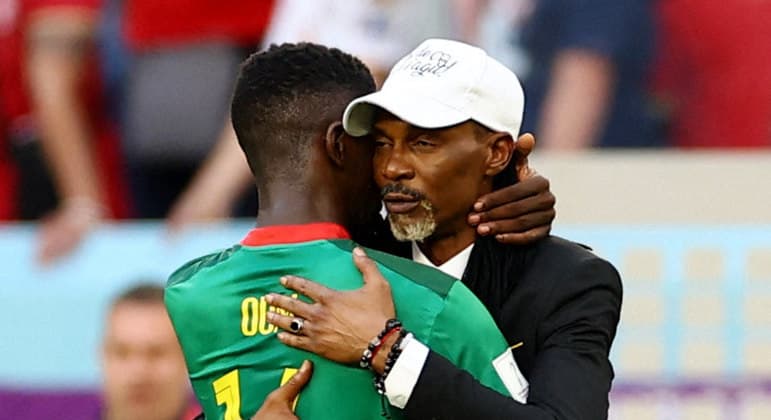 Técnico de Camarões acredita em vitória sobre o Brasil