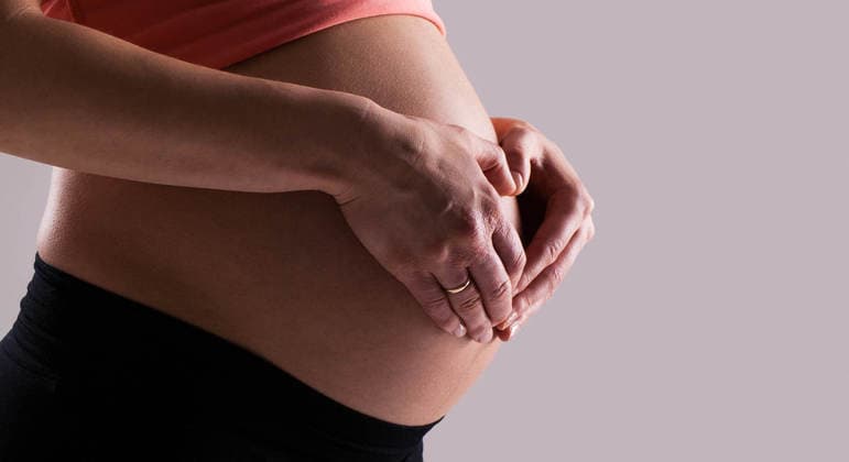 Pandemia deixou mais de 40 mil crianças órfãs de mãe no Brasil