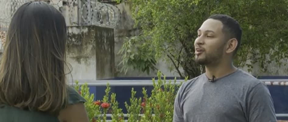 Jovem é vítima de golpe após venda de celular na internet