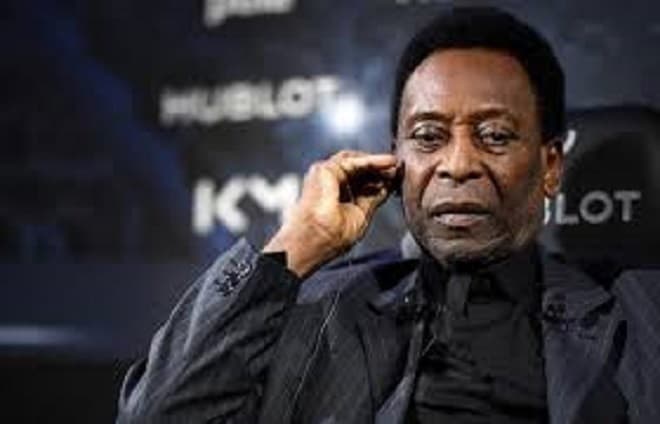‘Vida Longa ao Rei’: Santos homenageia Pelé na Copinha