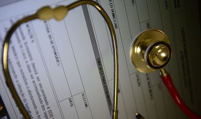 Doze planos de saúde têm comercialização suspensa a partir de hoje (22)