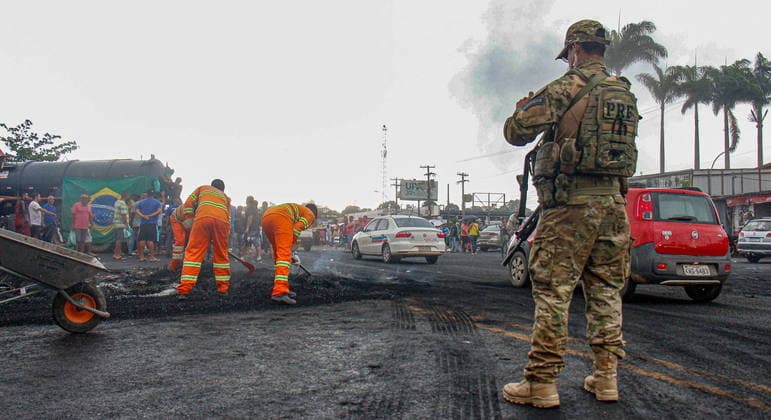 Rodovias federais não têm mais bloqueios, garante PRF