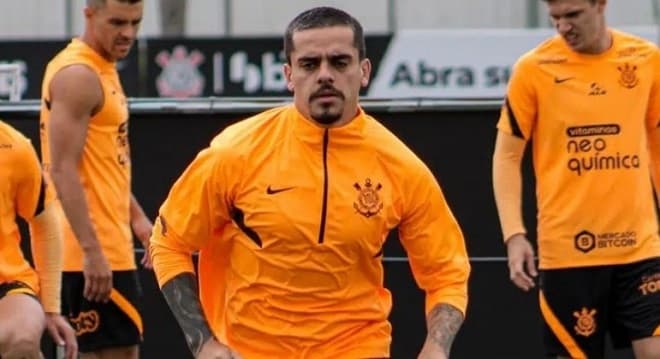 Fagner diz que cobranças no Corinthians sempre vão existir