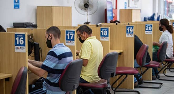 Brasil abre 155 mil vagas formais de trabalho em janeiro, aponta Caged