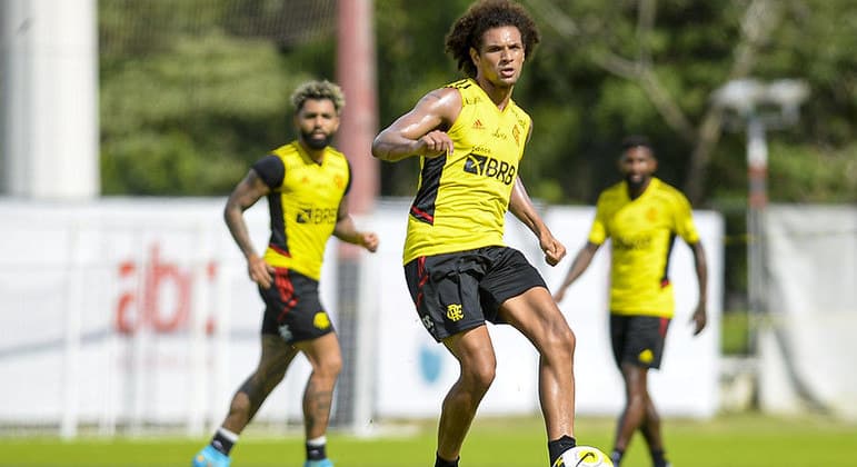 À beira da crise, Flamengo encara o RB Bragantino pelo Brasileirão