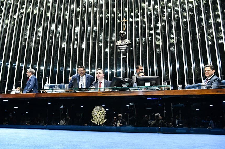 PEC que garante Bolsa Família de R$ 600 vai à Câmara