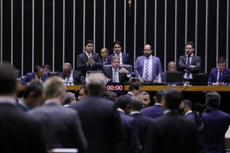Câmara pode votar aumento de penas para crimes sexuais contra crianças
