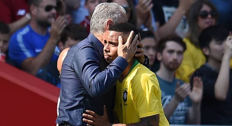Tite no Maracanã para assistir Flamengo e Palmeiras. Motivo não de empolgação, mas de preocupação