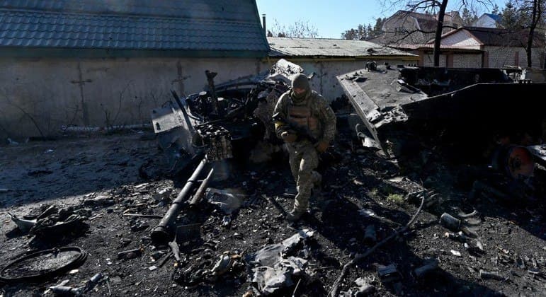 Fortes explosões são ouvidas em Kiev; sirenes são acionadas