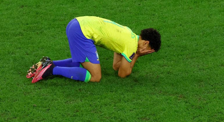 Por que é tão difícil acertar uma cobrança de pênalti na Copa do Mundo?