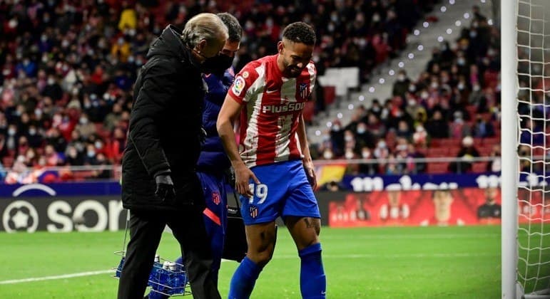 Matheus Cunha será ausência nas Eliminatórias após lesionar o joelho