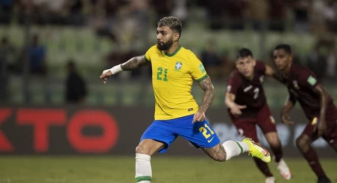 Tite elogia atitude de Gabigol para estar na seleção em ano de Copa