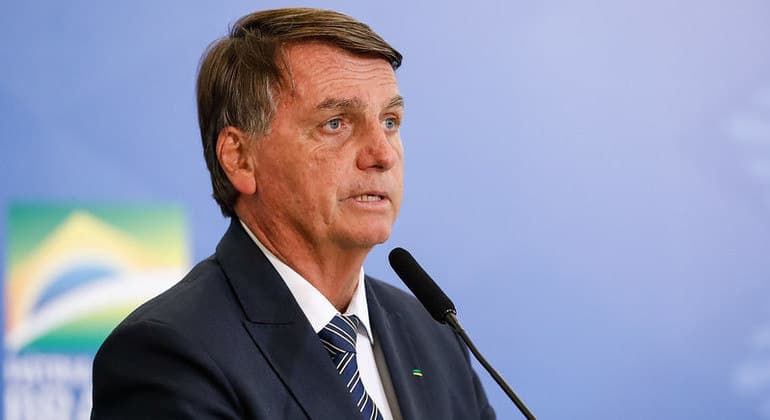 Bolsonaro diz que compra de Viagra pelas Forças Armadas 'não é nada'