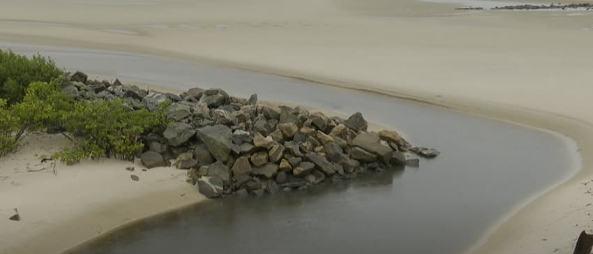 Laudo aponta 18 pontos impróprios em praias da Grande Ilha