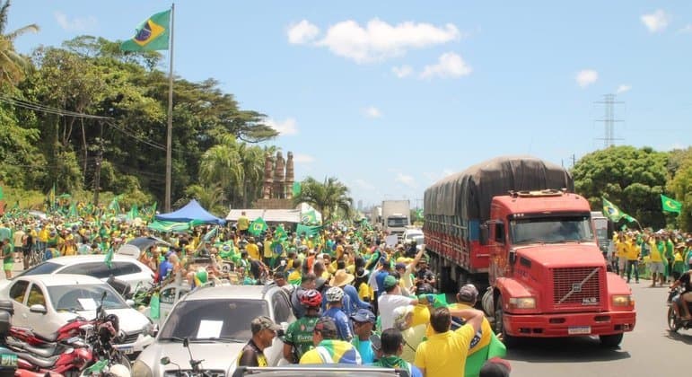 Rodovias federais voltam a ter bloqueios, diz Polícia Rodoviária Federal