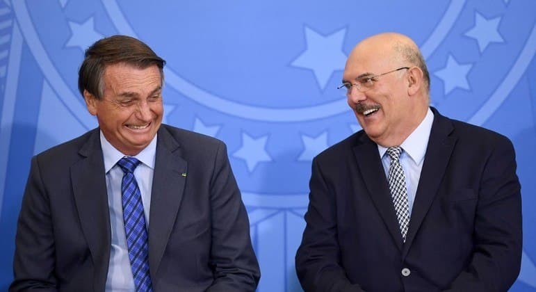 'Não vou dizer que não tem corrupção no Brasil', diz Bolsonaro