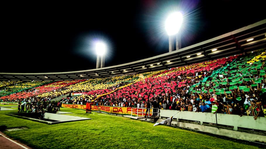 Sampaio anuncia gratuidade para torcida feminina em jogo no Dia da Mulher