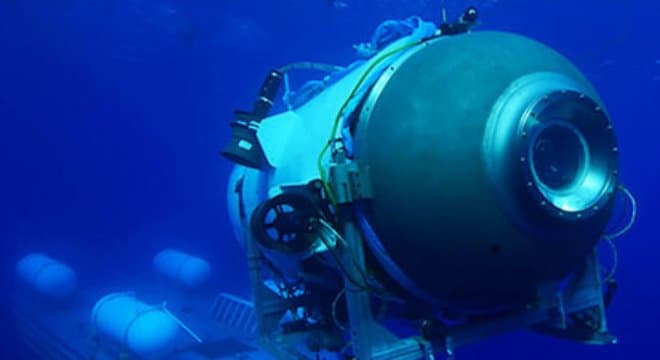Destroços são encontrados na área em que o submarino desapareceu