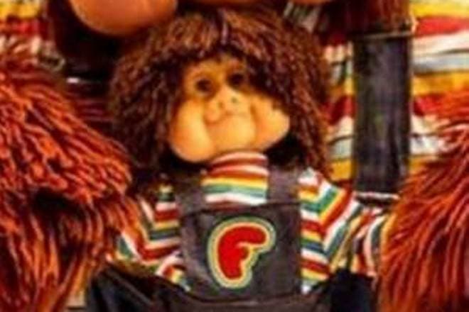 Boneco do Fofão tinha uma faca escondida dentro do corpo?