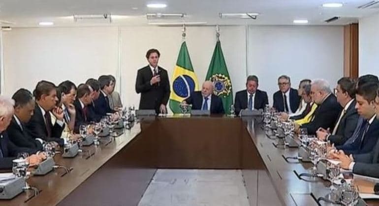 Lula recebe decreto de intervenção federal aprovado