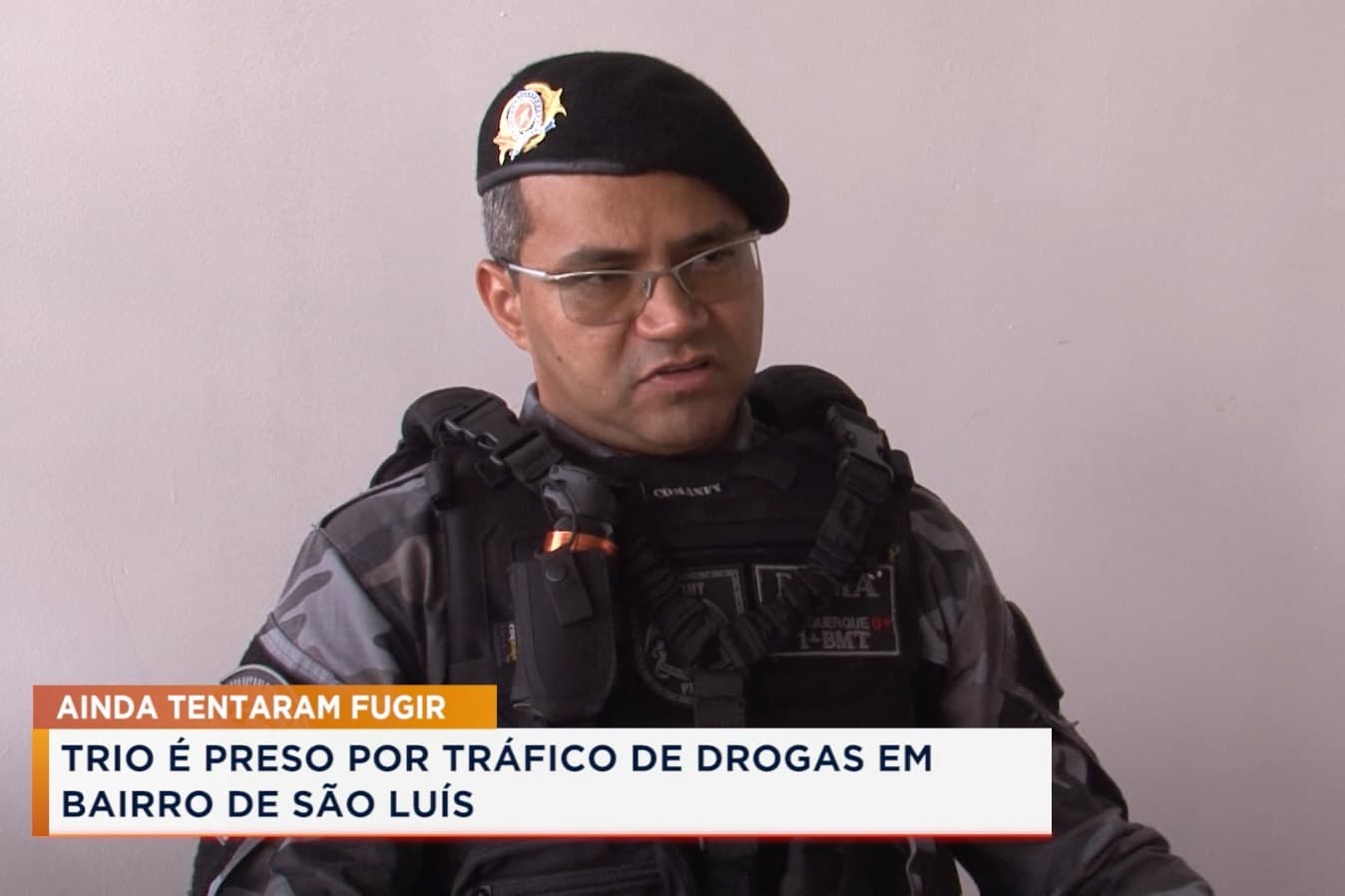 Dupla é conduzida por suspeita de tráfico de drogas no São Francisco