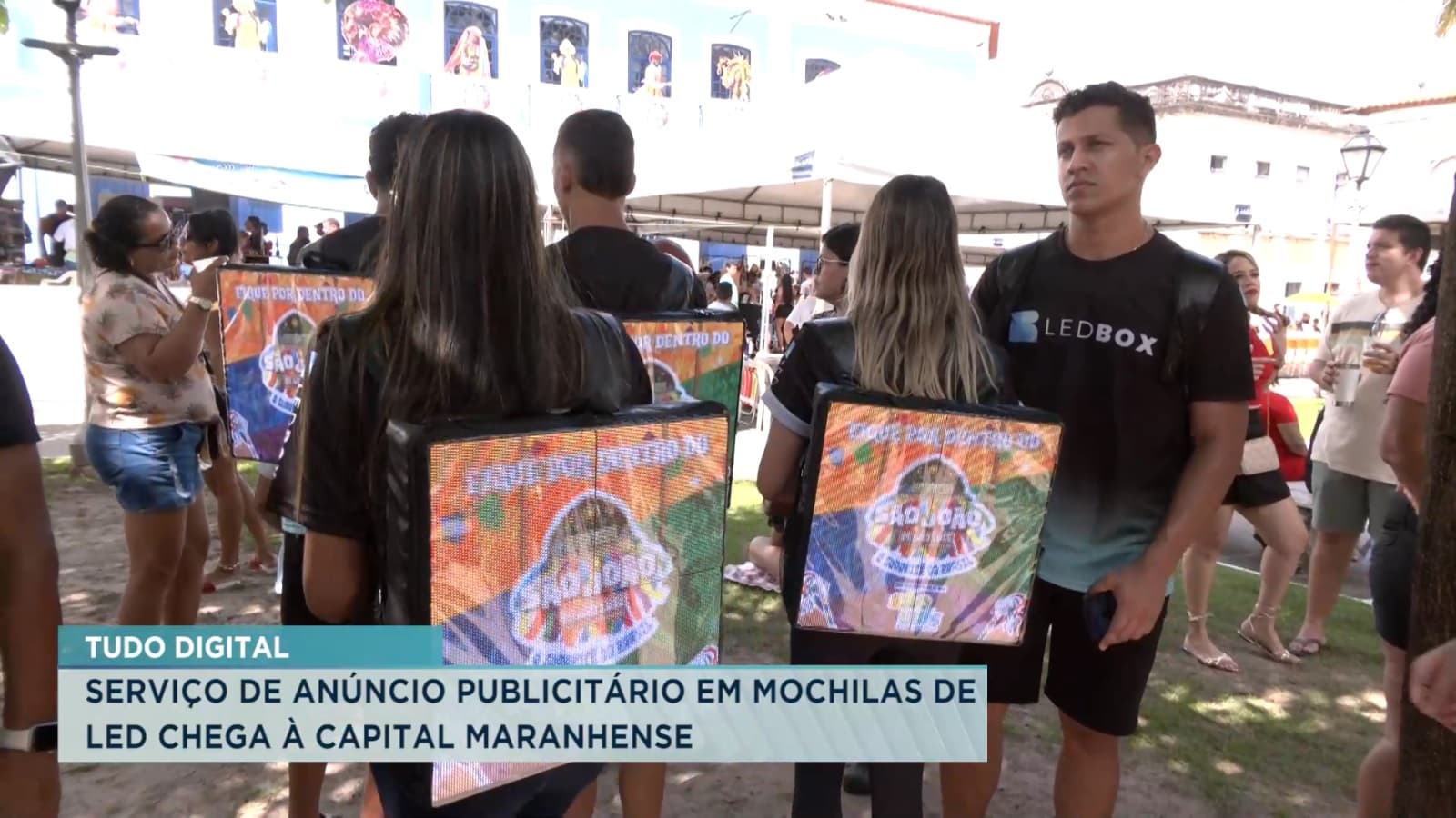 Serviço de anúncio publicitário em mochilas com LED chega à São Luís