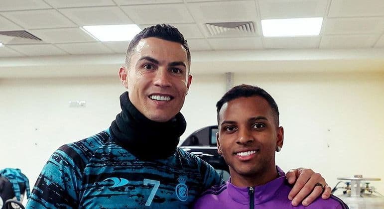 CR7 marca presença no treino do Real Madrid na Arábia Saudita