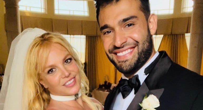 Britney Spears comenta suposta briga com marido