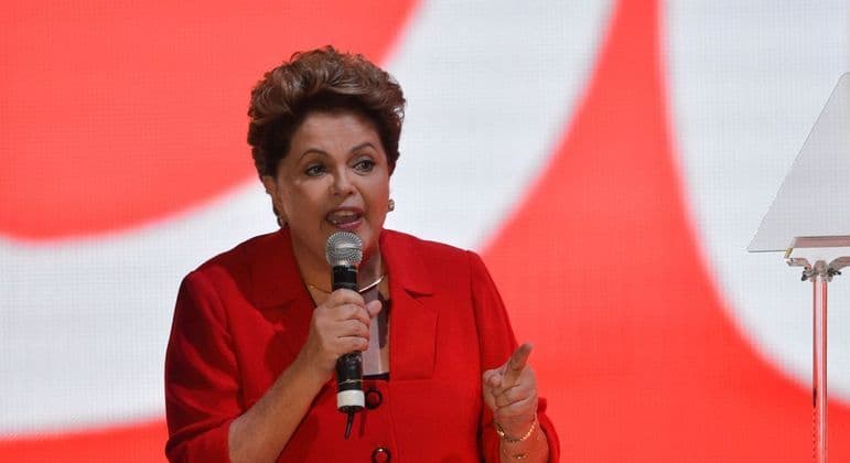 Brasil negocia renúncia de presidente do banco dos Brics