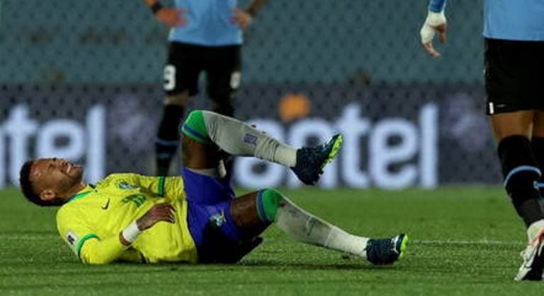 Neymar passa por cirurgia nesta quinta-feira, em Belo Horizonte
